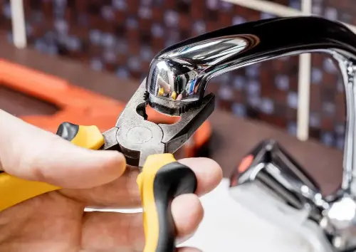 Fixture-Repairs-and-Replacements